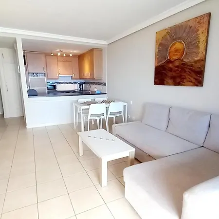 2 Bed 2 Bath Holiday With Pool