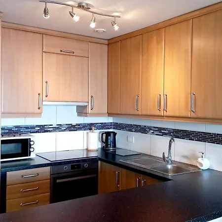 2 Bed 2 Bath Holiday With Pool * Puerto de Santiago (Tenerife)