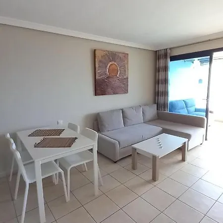 2 Bed 2 Bath Holiday With Pool プエルト・デ・サンティアゴ